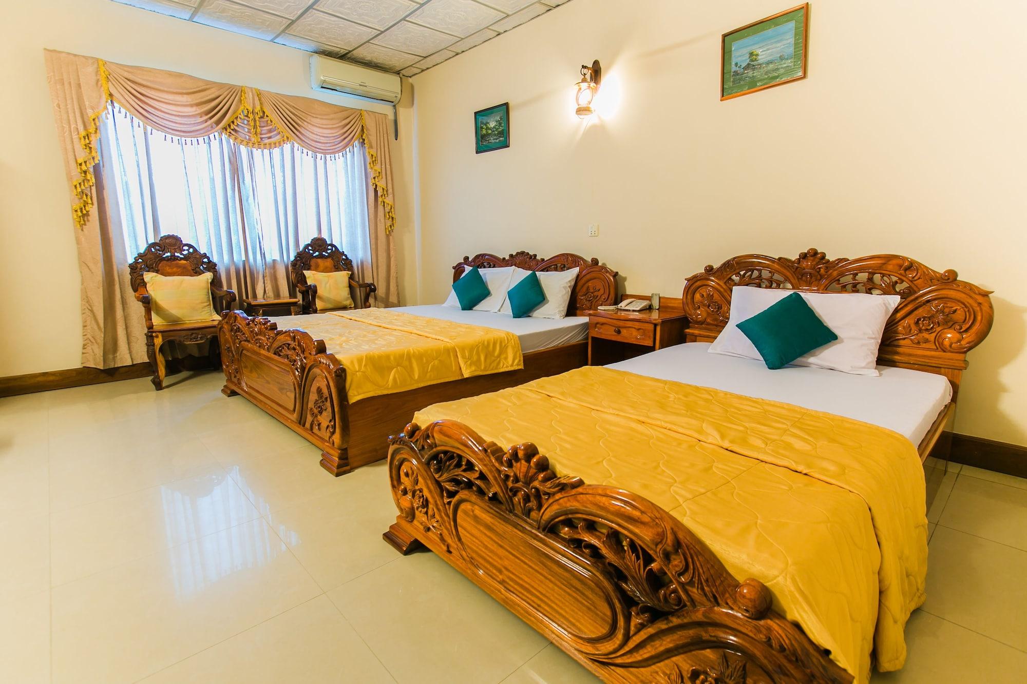 Star Hotel Battambang Buitenkant foto