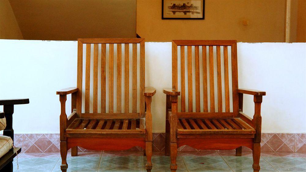 Star Hotel Battambang Buitenkant foto