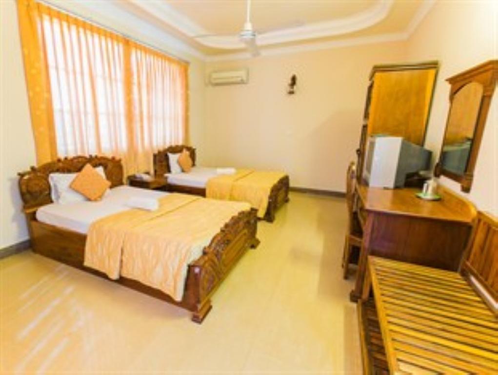 Star Hotel Battambang Buitenkant foto